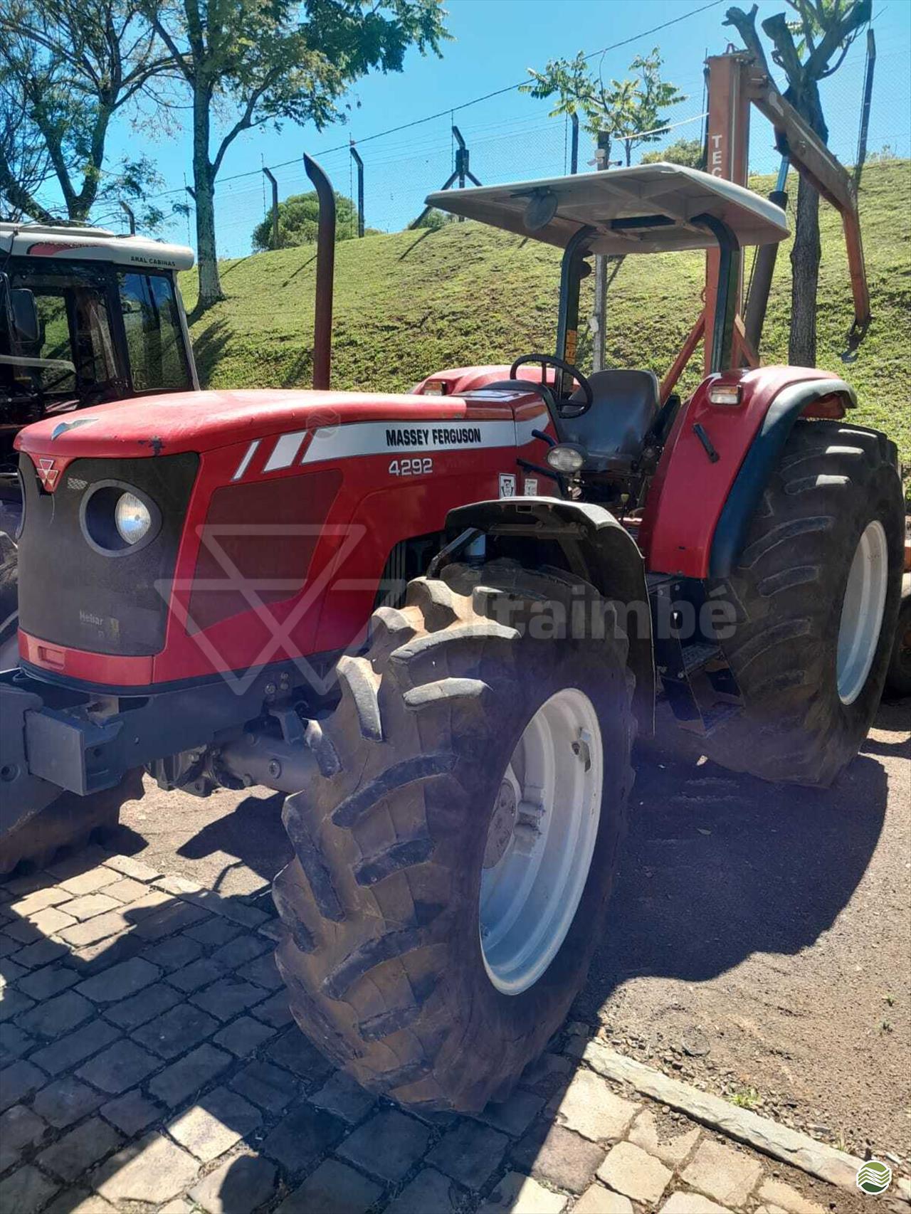 TRATOR MASSEY FERGUSON MF 4292 Tração 4x4 Itaimbé Máquinas - Massey - Matriz SANTA MARIA RIO GRANDE DO SUL RS